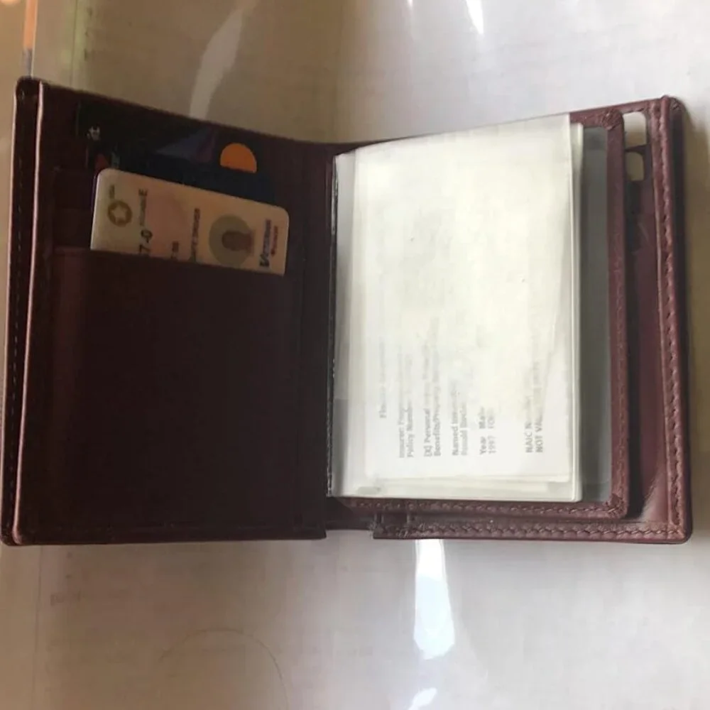 Large Capacity Genuine Leather Bifold Wallet/Credit Card Holder for Men